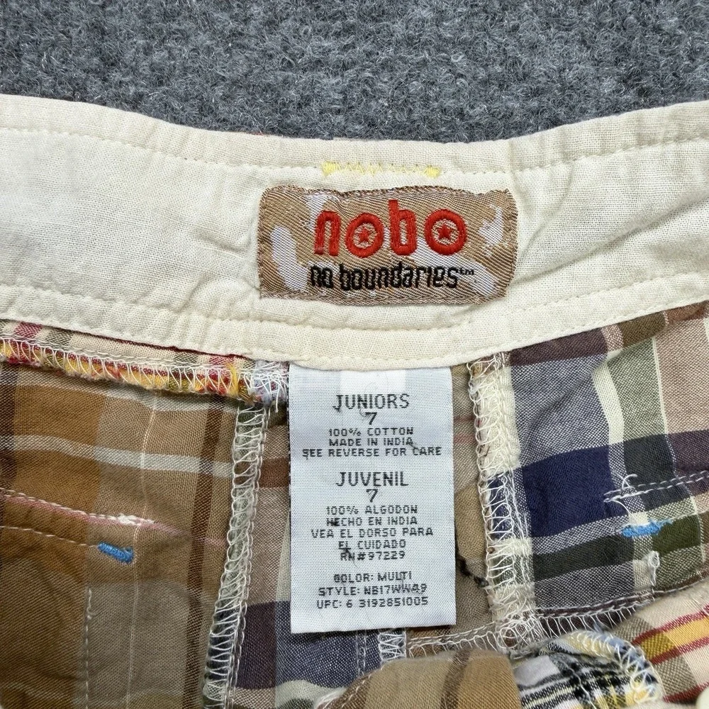 No Boundaries Women's Capri Shorts Plaid Y2K Vintage Size Juniors 7 - Picture 2 of 7